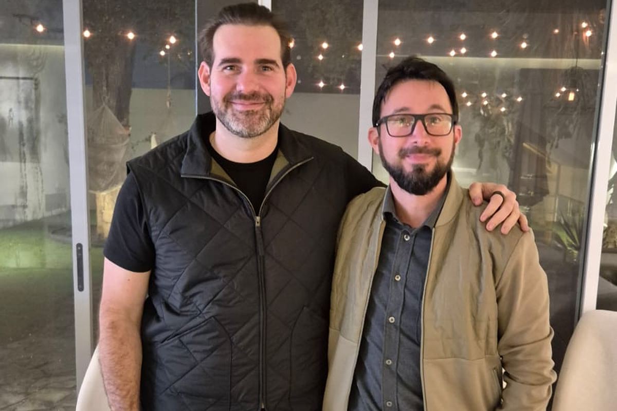 Dos miembros NextGen conviviendo